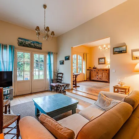 Villa Charmante Maison Gaume, 3 Chambres, - Fr-1-433-151